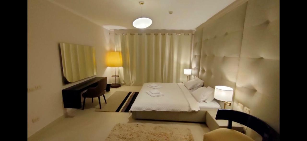 Executive Royal Tower - Sky Lounge * El Alamein