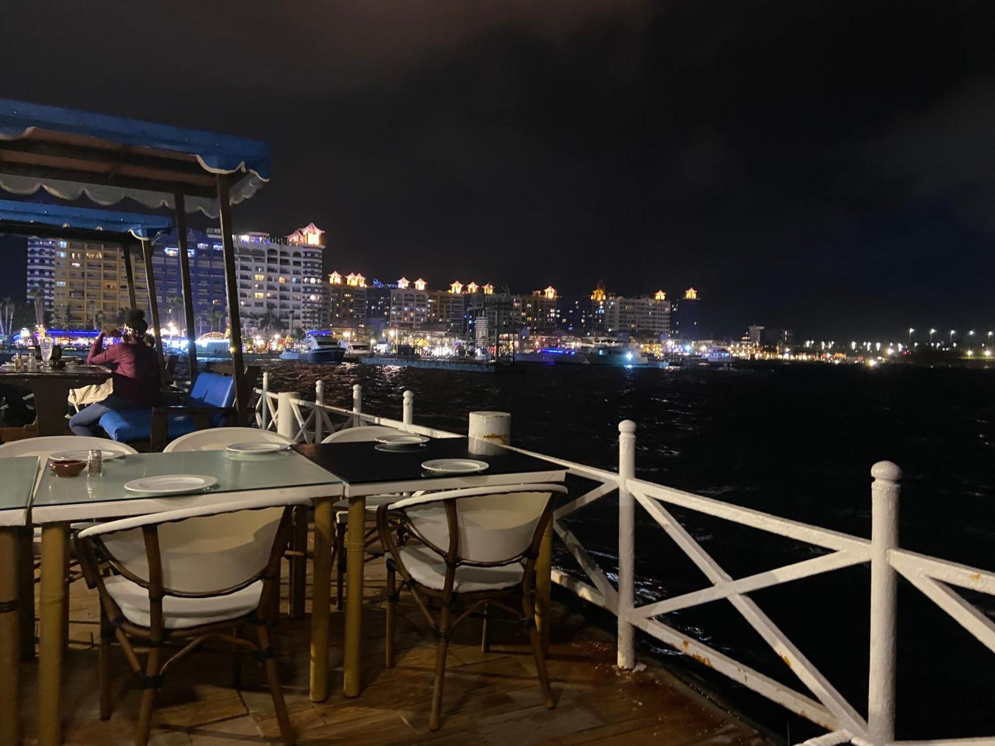 Executive Royal Tower - Sky Lounge Apartamento *