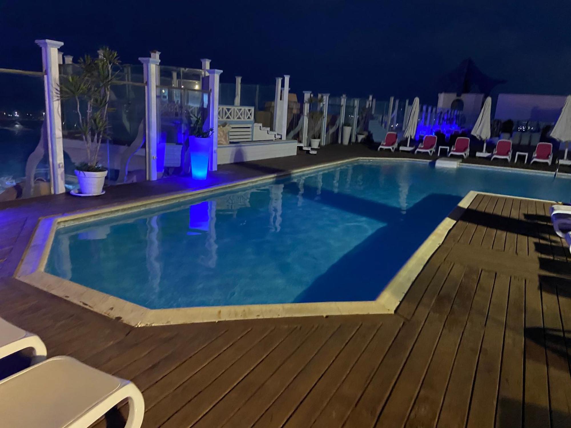 Executive Royal Tower - Sky Lounge * El Alamein